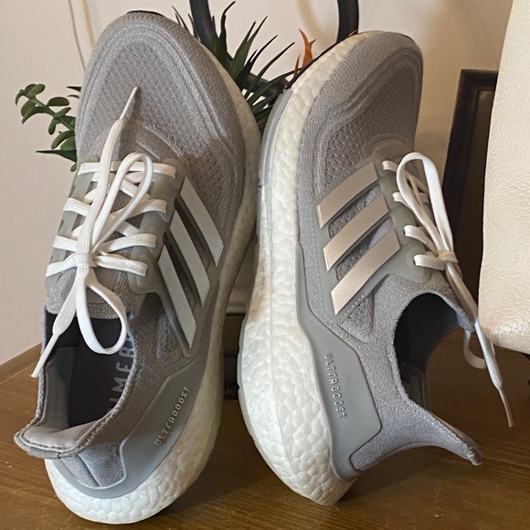 Adidas Primeblue Shoes - Adidas Primeblue Ultraboost Grey and White Sneakers - Size 8